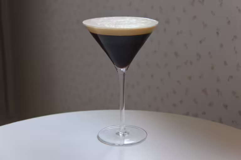 How to Make Delicious Coffee Cocktails for Your Next Party